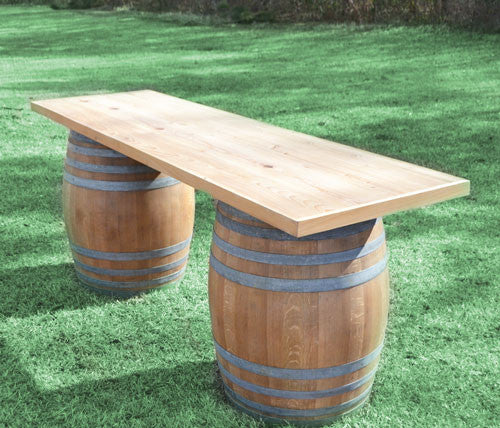 Lounge [Wine Barrel Table]